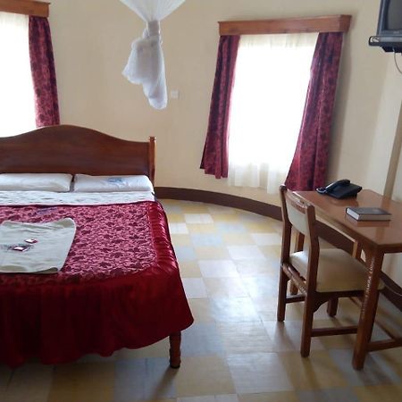 Nanyuki Simba Lodge Exteriör bild